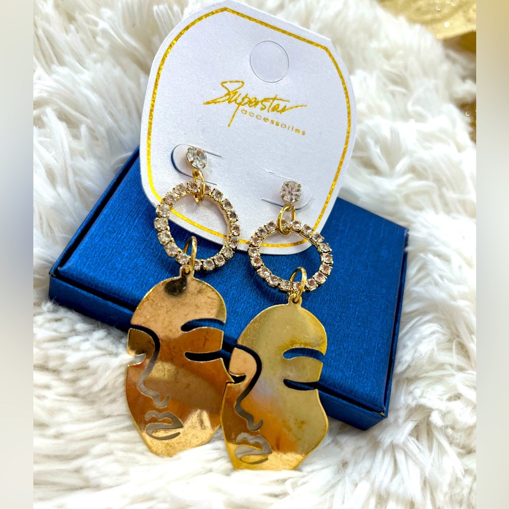 Fashion earings
